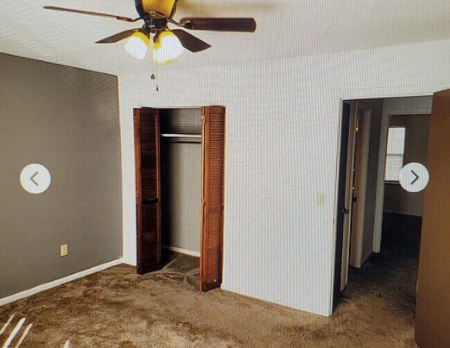 Building Photo - 139 Country Town Dr