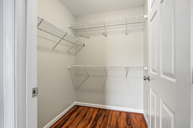 Building Photo - 9060 Gracious End Ct