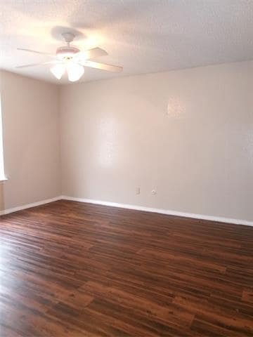 Building Photo - 1817 Family Cir