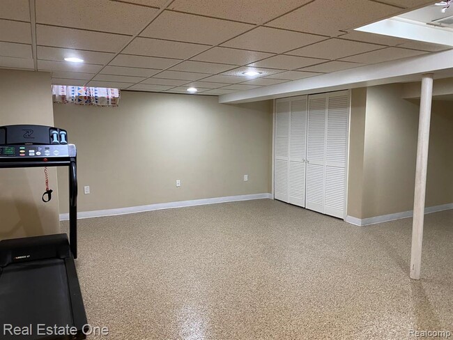 Building Photo - 28772 Wales Dr