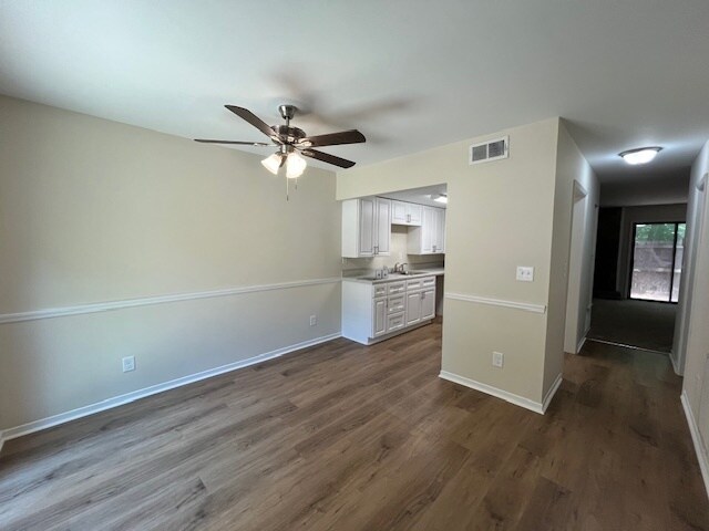 Building Photo - 6494 Bannor Ln