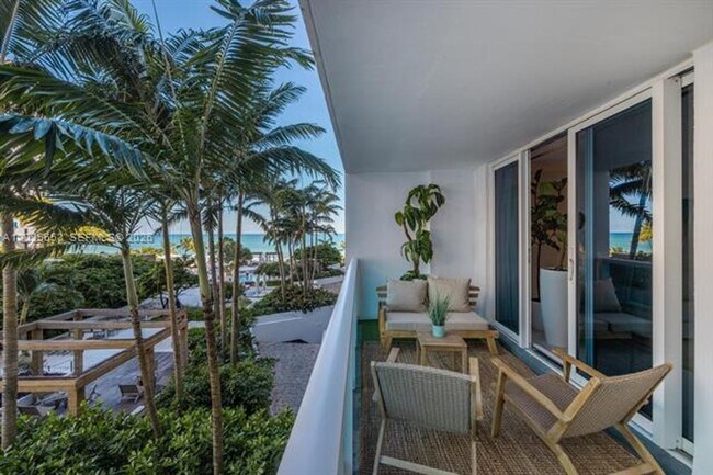 Building Photo - 2301 Collins Ave