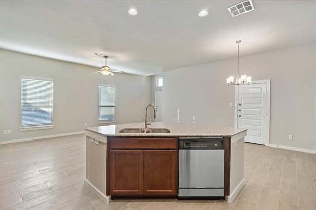 Building Photo - 9732 Grosbeak Ln