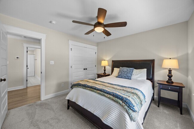 Building Photo - 3506 Sir James Ln