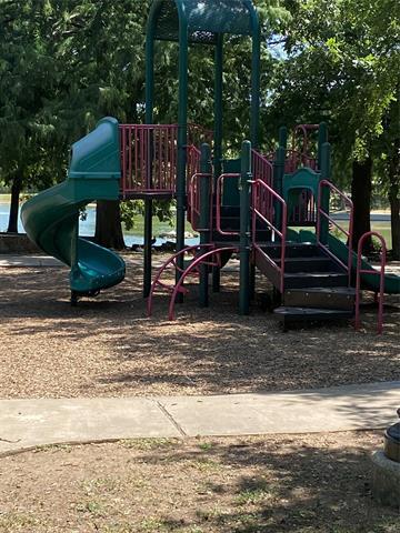 Building Photo - 811 Kidd Springs Dr