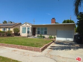 Building Photo - 1104 N Frederic St