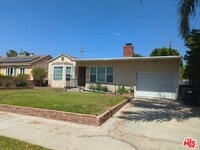 Building Photo - 1104 N Frederic St