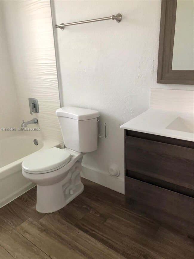 Building Photo - 8432 NW 107 Ct