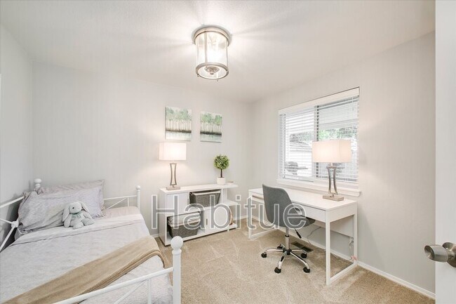 Building Photo - 9025 W Lorinda Dr