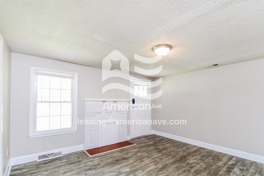 Building Photo - 1541 Beckham St