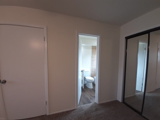 Building Photo - 4318 Jenny Ln
