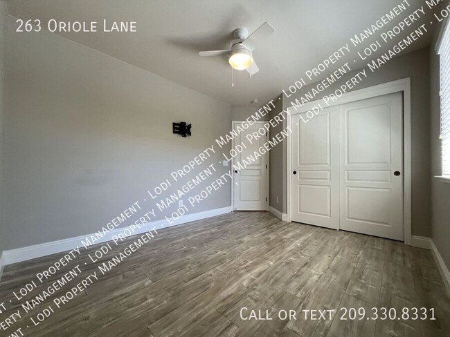Building Photo - 263 Oriole Ln