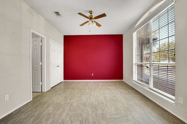 Building Photo - 1708 Windcastle Dr