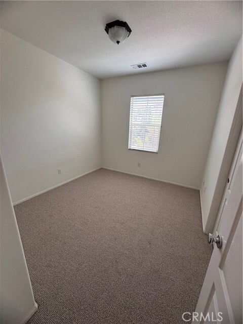 Building Photo - 961 Sweetbriar Ln