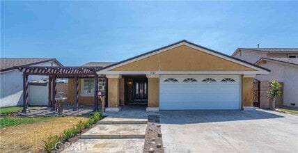 Building Photo - 1122 S Peregrine Pl