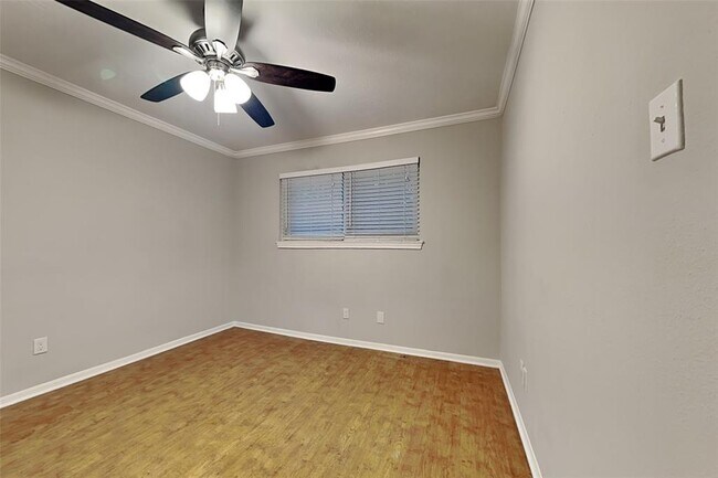 Building Photo - 15318 Sterling Lake Dr