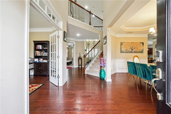 Building Photo - 5230 Edgebrook Dr