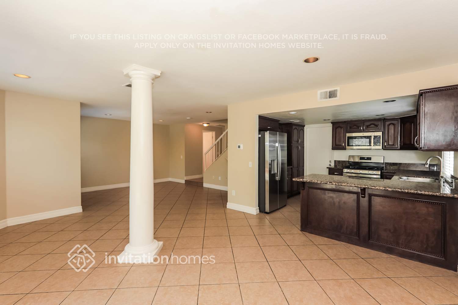 Building Photo - 14772 Long View Dr