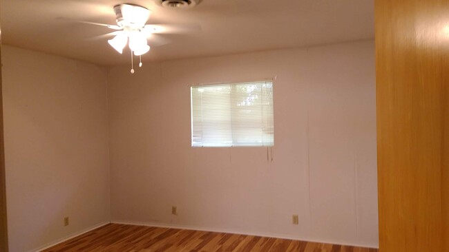Building Photo - 1256 Luning St