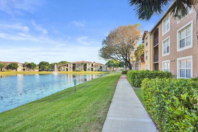 Building Photo - 15075 Michelangelo Blvd