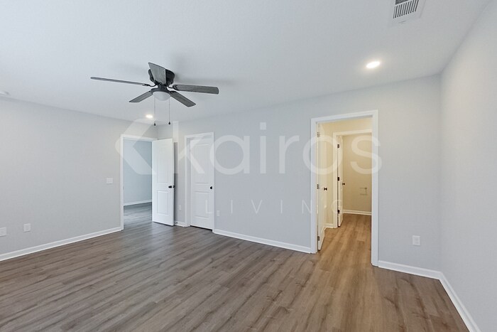 Building Photo - 52 Cottage Grove Dr