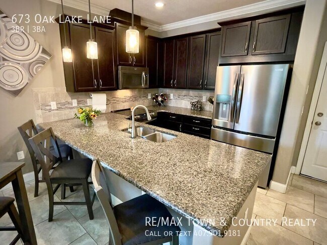 Building Photo - 673 Oak Lake Ln