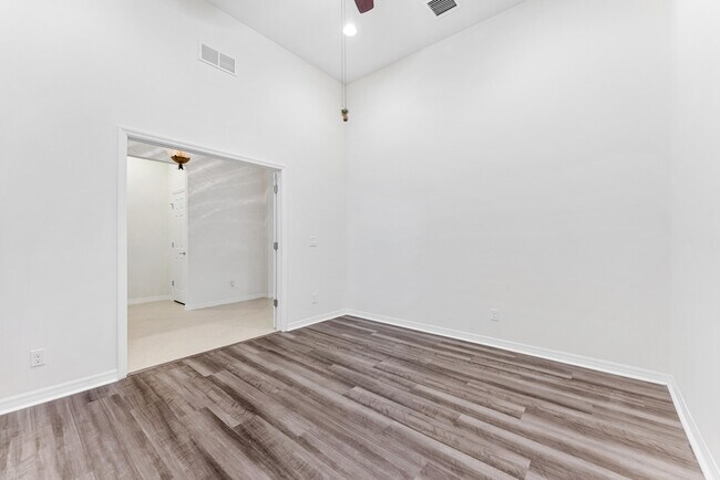 Building Photo - 4615 Siena Cir