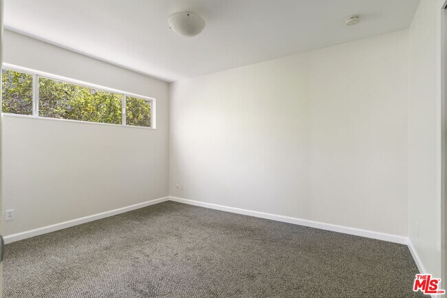 Building Photo - 4513 Wawona St