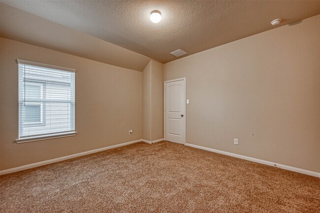 Building Photo - 24723 Puccini Pl