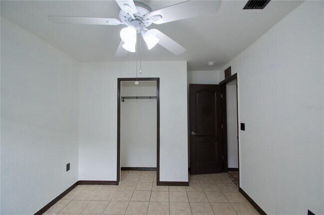 Building Photo - 1821 Wallace Manor Ln