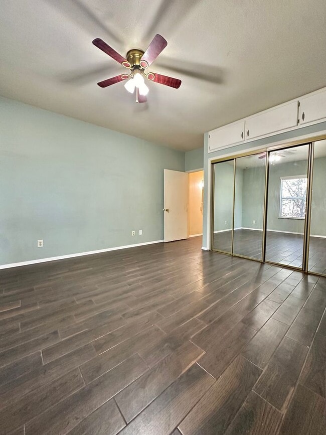 Building Photo - COMING SOON - Spacious 1-Bedroom Detached Apartment! *ALL UTILITIES INCLUDED*