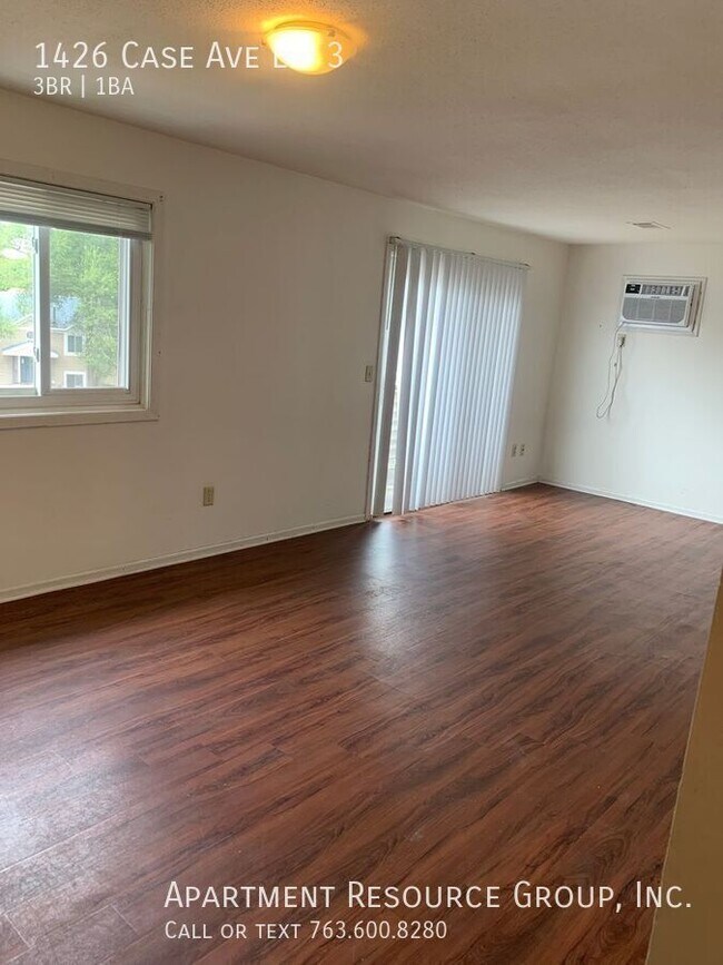 Building Photo - 1426 Case Ave E