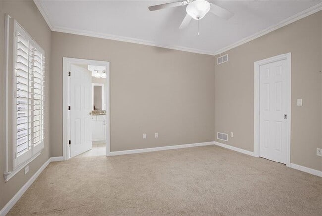 Building Photo - 402 Georgetowne Ct