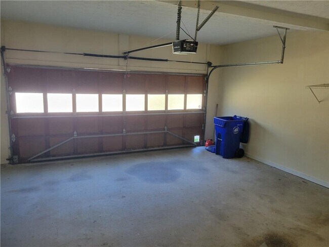 Building Photo - 1373 Camden Walk