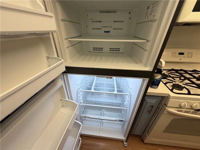 Building Photo - 1330 W Lambert Rd