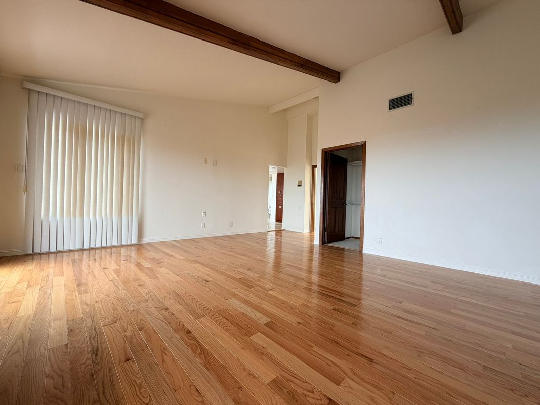 Building Photo - 1213 Via Zumaya