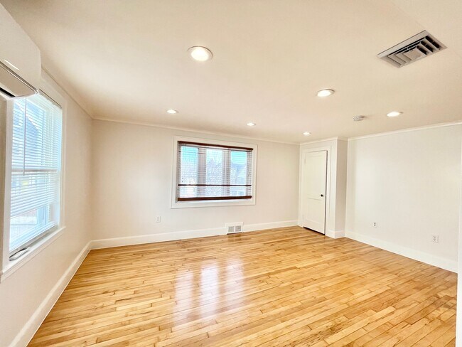 Building Photo - 50 Sawyer Ave