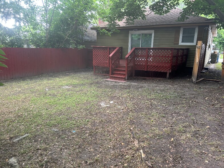 Building Photo - 39 Booker St NW