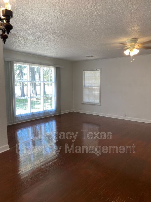 Building Photo - 1259 HCR 1439