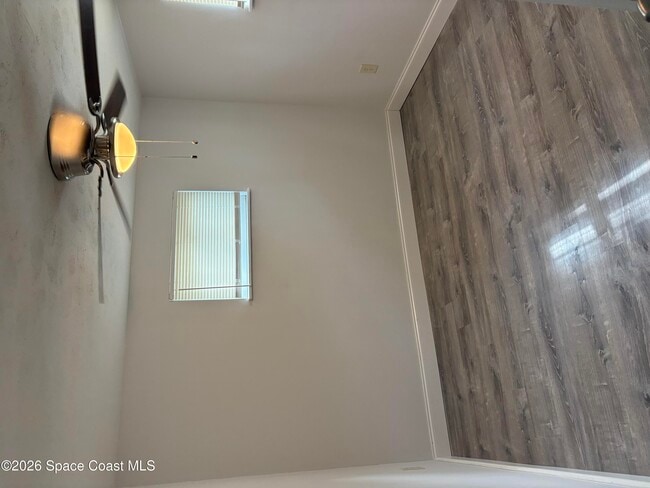 Building Photo - 313 Oleander Pl