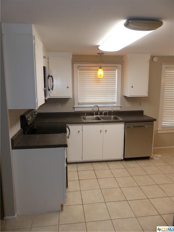Building Photo - 1144 Canyon Bend