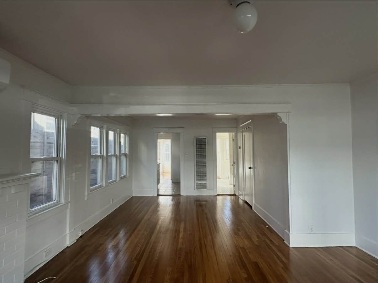 Building Photo - 1218 Myra Ave