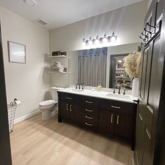 Building Photo - 3176 Feltrim Pl