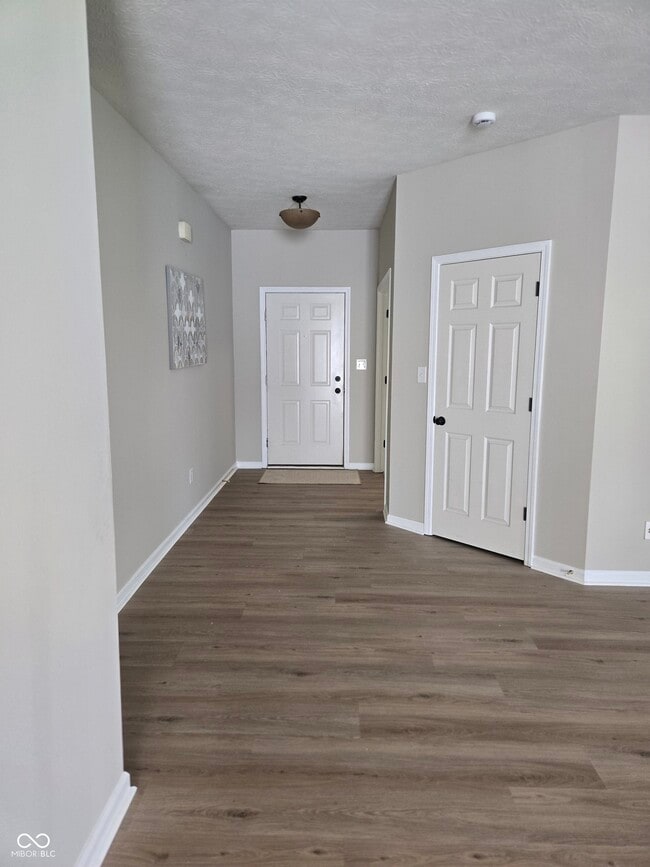 Building Photo - 13377 Kimberlite Dr