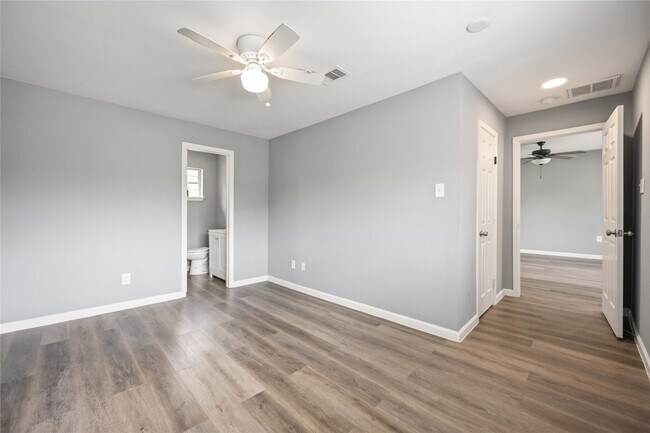 Building Photo - 7733 St Lo Rd