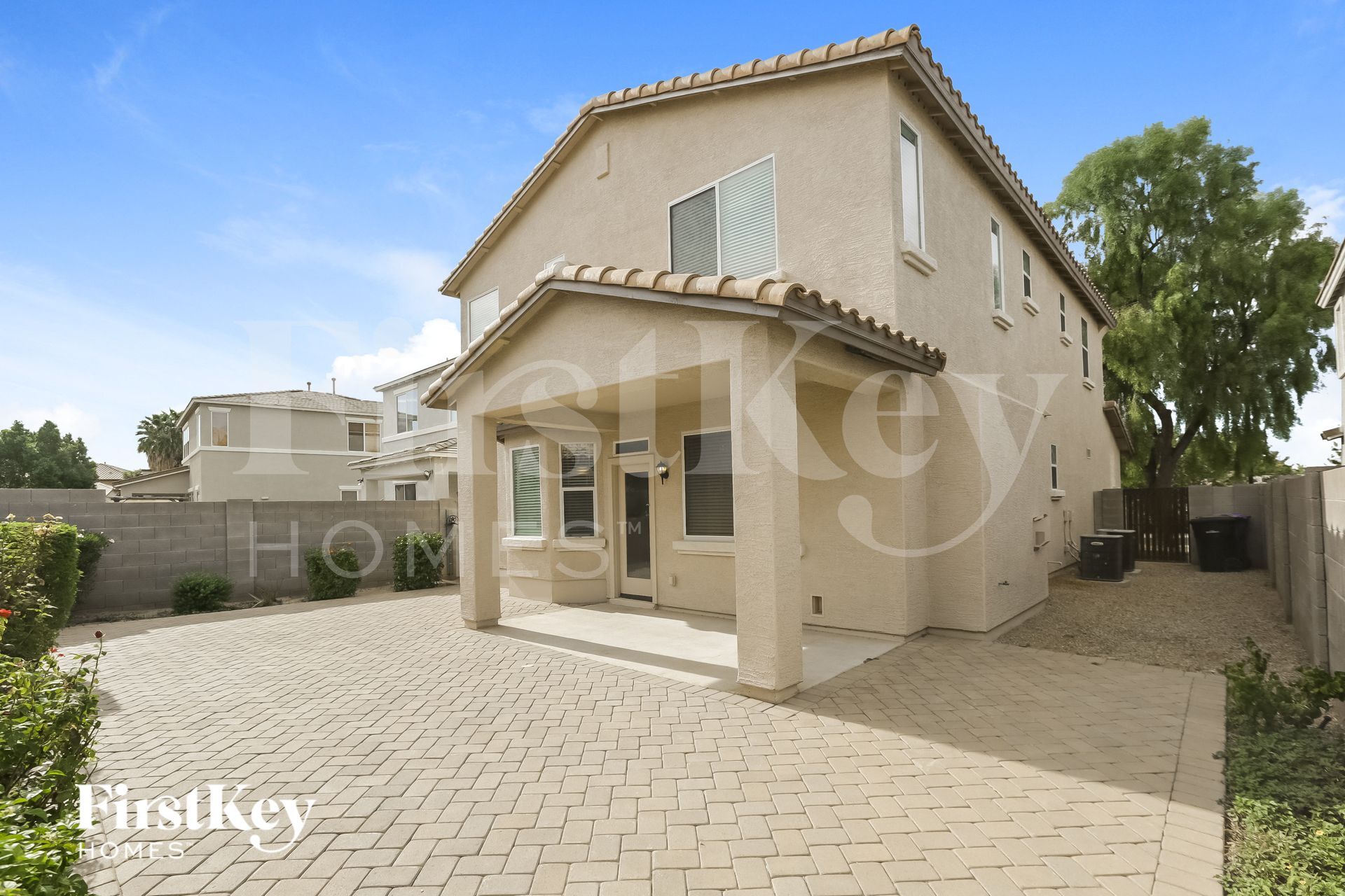 Building Photo - 1263 E Julian Dr