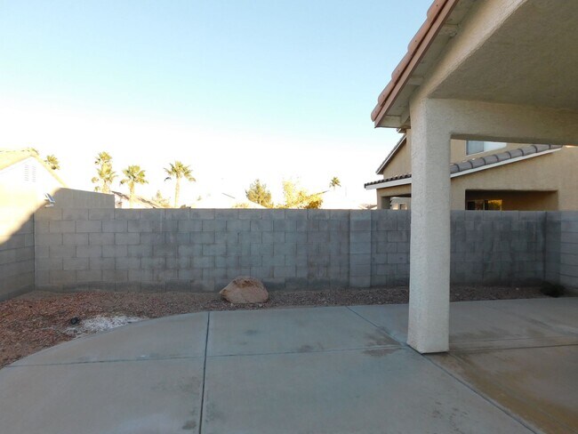 Building Photo - 700 Pine Field Ln