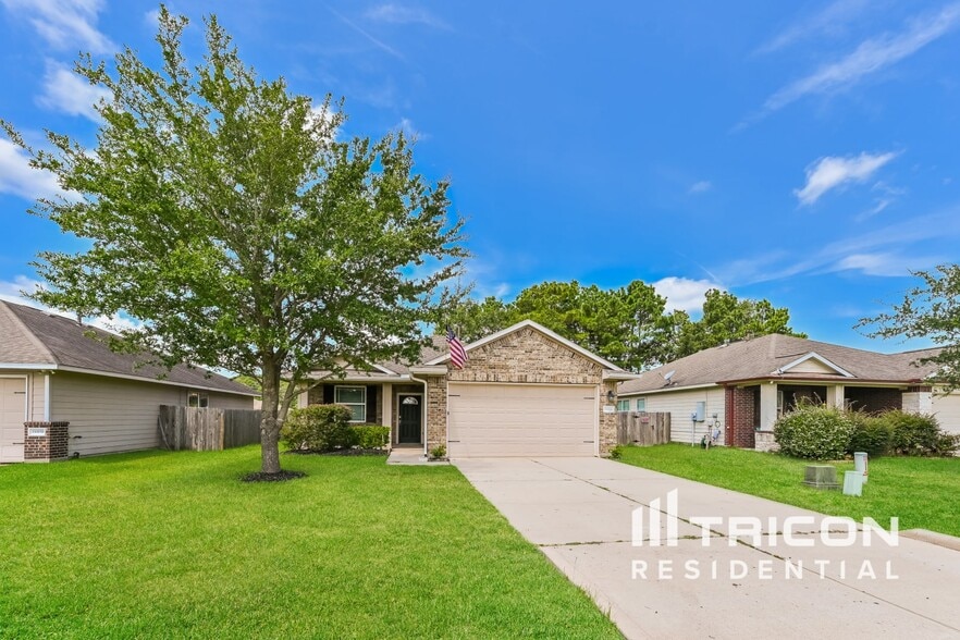 Primary Photo - 21566 Alexa Forest Dr