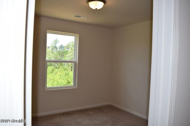 Building Photo - 201 Bungalow Rd