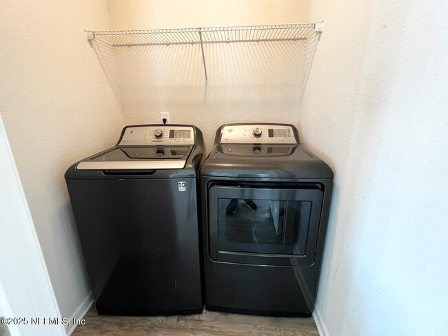 Building Photo - 8314 Thor St